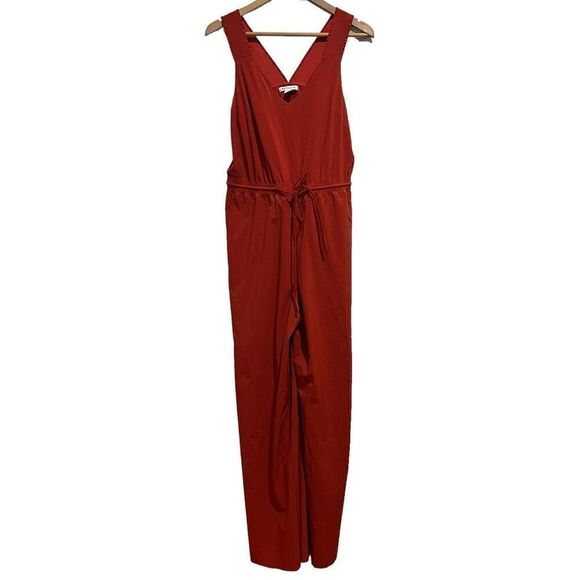 Athleta Savannah Jumpsuit Size 4 - Picture 2 of 8